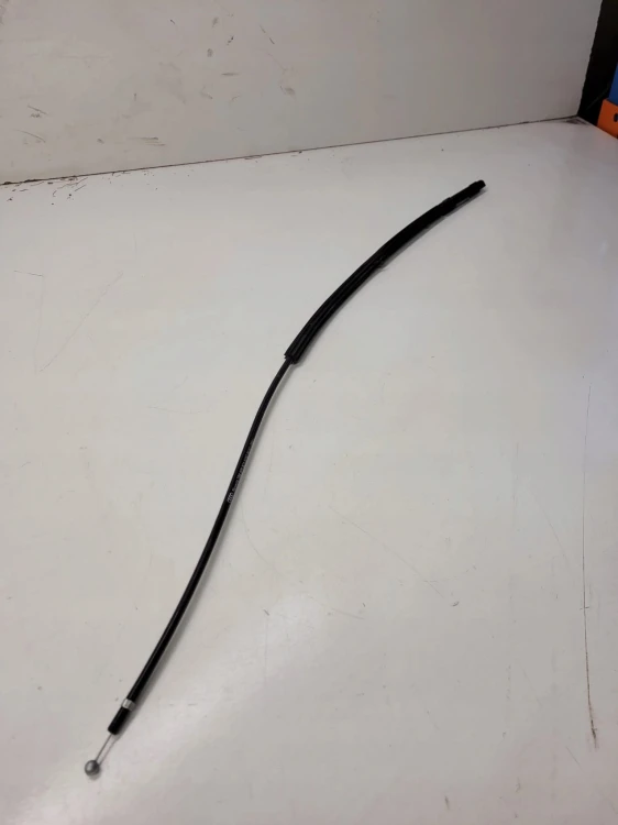 LINKA OTWIERANIA MASKI AUDI A3 8P LIFT 8P0823535C
