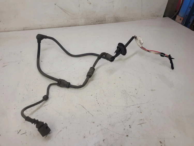 WIĄZKA ZACISKU LEWY TYŁ AUDI A4 B9 A5 8W0972253
