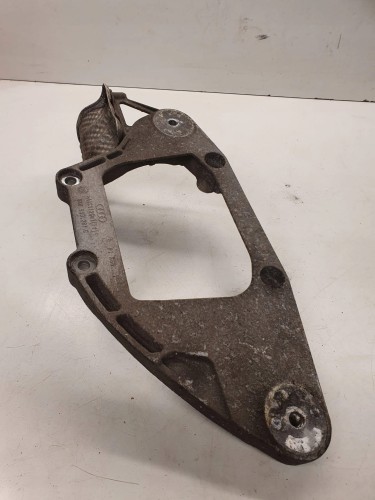 ŁAPA WSPORNIK MOSTU AUDI A4 B8 A5 Q5 8K0599287G