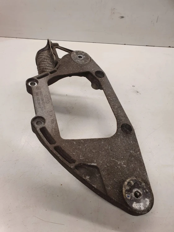 ŁAPA WSPORNIK MOSTU AUDI A4 B8 A5 Q5 8K0599287G