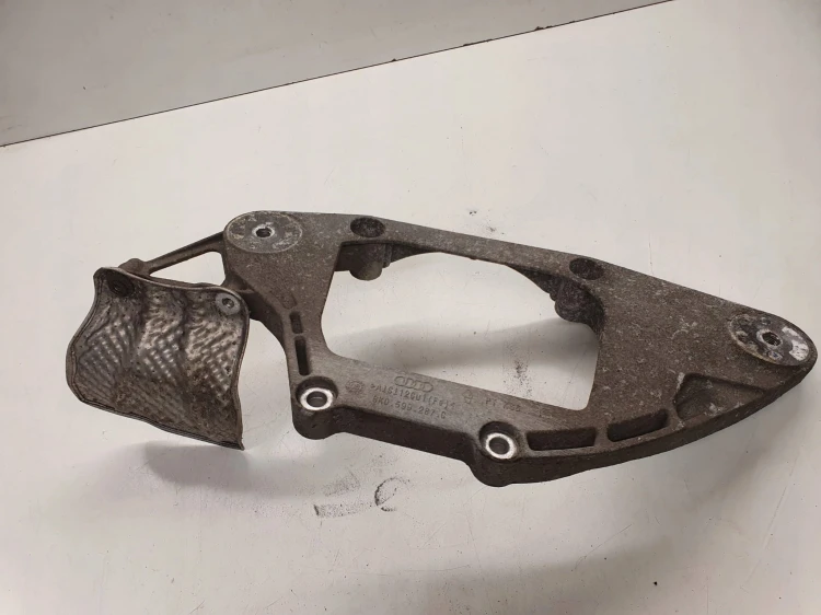 ŁAPA WSPORNIK MOSTU AUDI A4 B8 A5 Q5 8K0599287G