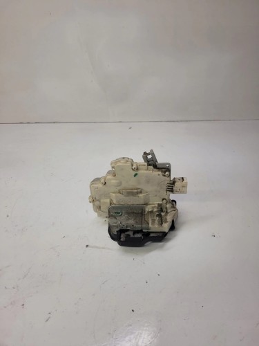 ZAMEK DRZWI PRAWY TYŁ AUDI A4 B6 B7 8E0839016AB