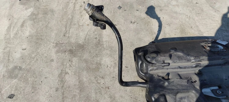 BAK ZBIORNIK PALIWA AUDI A6 C7 4G0201021P TDI