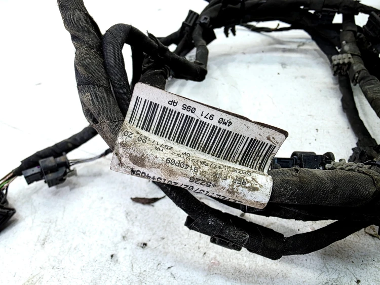 WIĄZKA CZUJNIKÓW PARKOWANIA PDC RADARÓW ACC PRZÓD AUDI Q7 4M 4M0971095AP