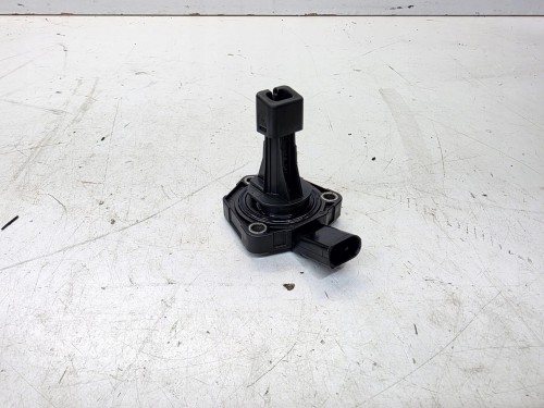 CZUJNIK POZIOMU OLEJU AUDI VOLKSWAGEN SEAT SKODA TDI 04L907660C