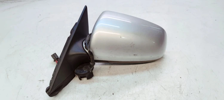 LUSTERKO ZEWNĘTRZNE LEWE AUDI A3 8P4 5 PIN LY7W UK