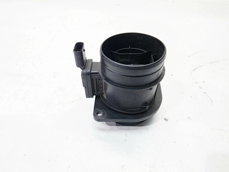 PRZEPŁYWOMIERZ CZUJNIK MASY POWIETRZA AUDI VOLKSWAGEN SEAT SKODA 04L906461B