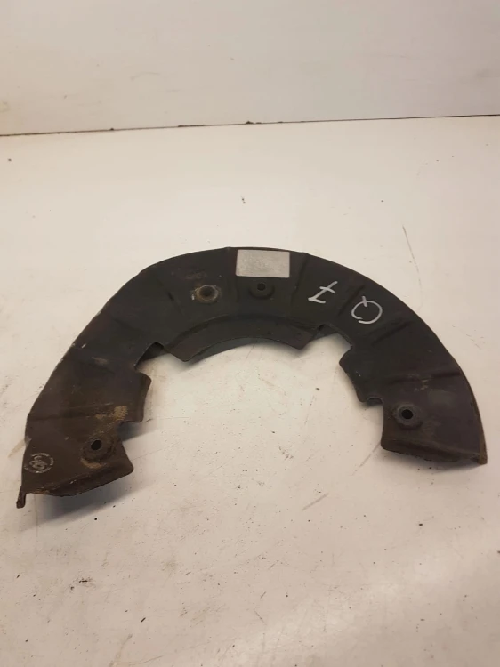 OSŁONA TARCZY LEWY PRZÓD AUDI Q7 7L0615311B