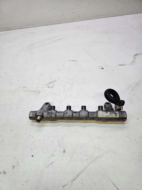 LISTWA WTRYSKOWA AUDI VW SEAT 2.0 TDI CR 03L130089Q