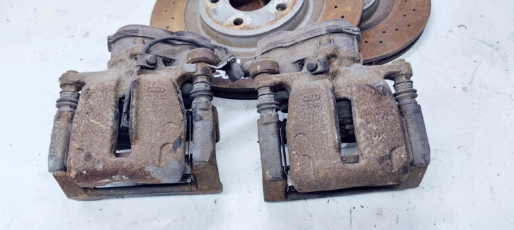 ZACISK HAMULCOWY TYŁ KOMPLET AUDI A6 C7 A7 330 MM