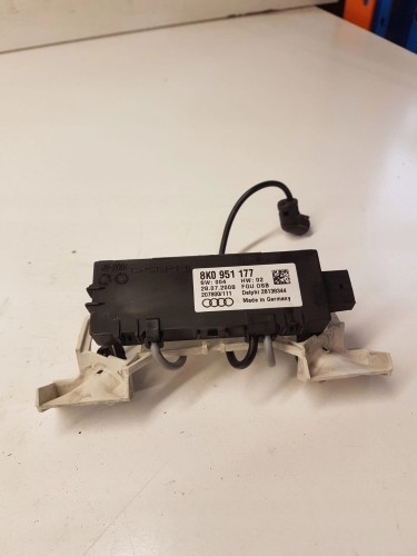 CZUJNIK RUCHU KABINY AUDI A4 B8 A5 Q5 8K0951177