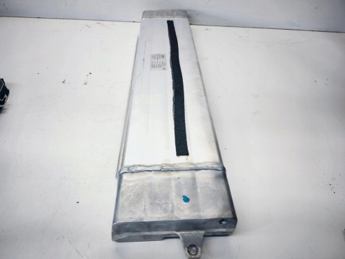 ZBIORNIK POWIETRZA ZAWIESZENIA AUDI A6 C6 4F0616203C