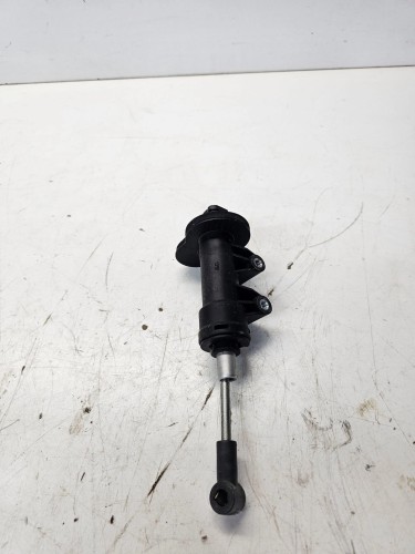 POMPKA SPRZĘGŁA AUDI A6 C6 4F0721401B
