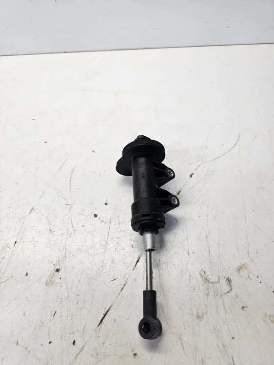 POMPKA SPRZĘGŁA AUDI A6 C6 4F0721401B
