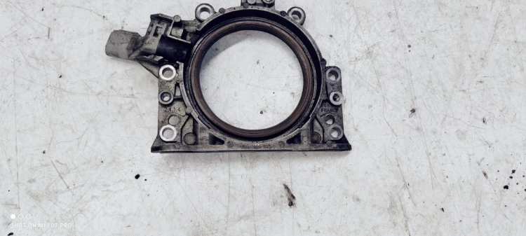 OBUDOWA USZCZELNIACZ WAŁU AUDI 2.0 03L103173
