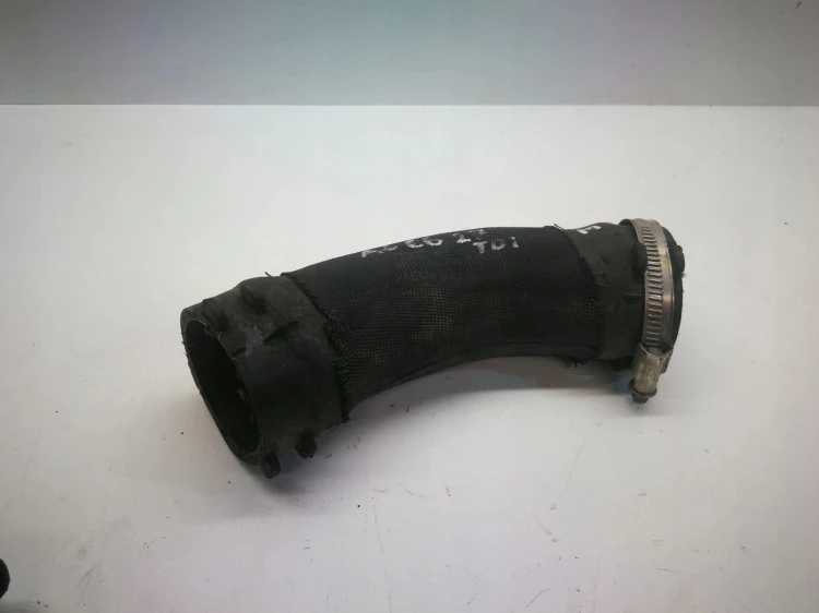 RURA WĄŻ INTERCOOLERA AUDI A6 C6 4F0145709E