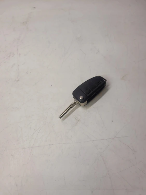 KLUCZYK PILOT SCYZORYK AUDI A6 C6 Q7 4F0837220R 11