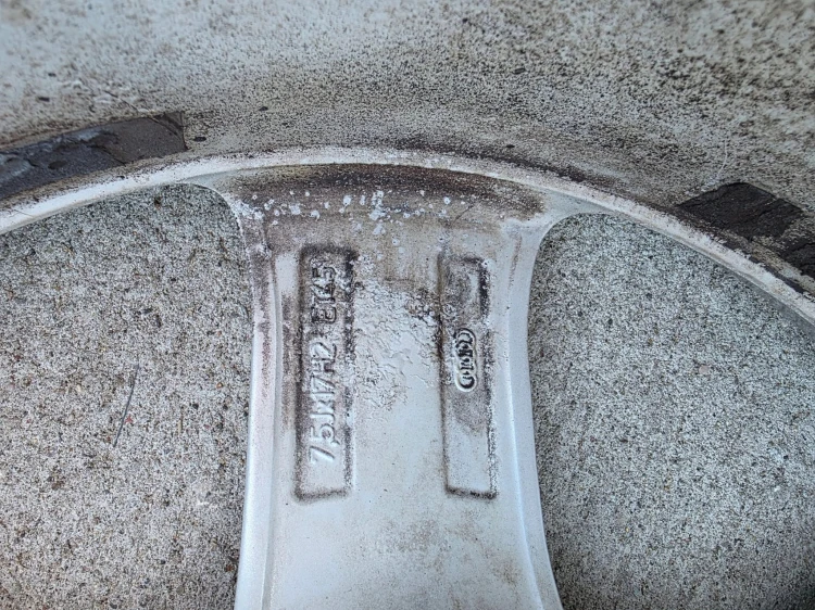 FELGA ALUMINIOWA AUDI VW SEAT SKODA 7.5J R17 ET45 8K0601025CE K*24*