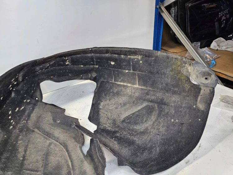 NADKOLE LEWY PRZÓD AUDI A6 C6 LIFT MATERIAŁOWE OK