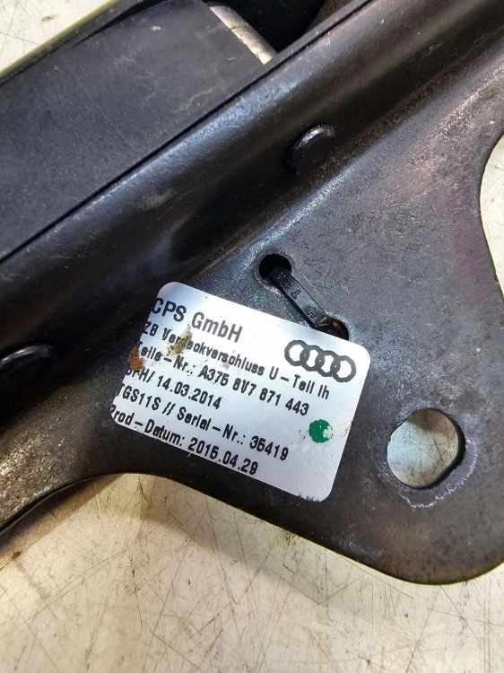 ZAMEK RYGIEL DACHU LEWY AUDI A3 8V CABRIO 8V7871443