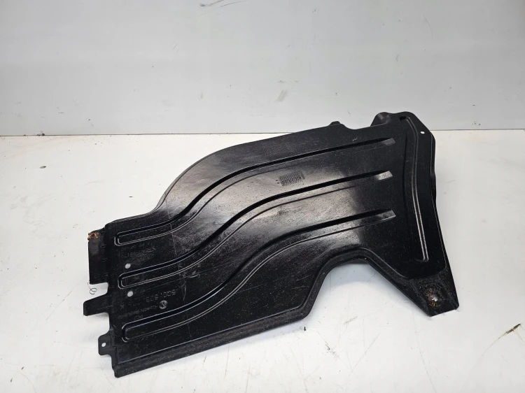 OSŁONA PŁYTA PODWOZIA LEWA AUDI A3 8V 5Q0825206K