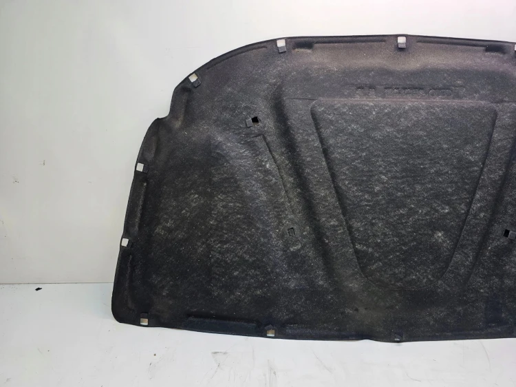 WYGŁUSZENIE MASKI AUDI A6 C6 4F0863825