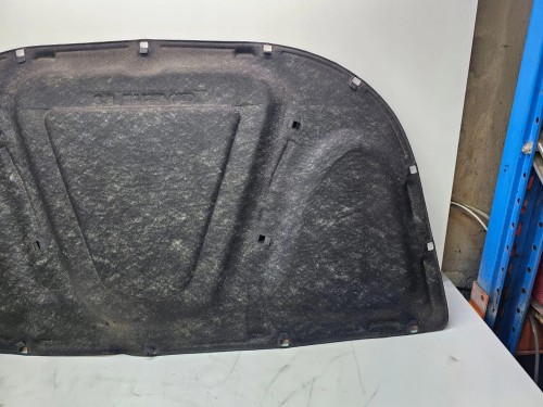 WYGŁUSZENIE MASKI AUDI A6 C6 4F0863825