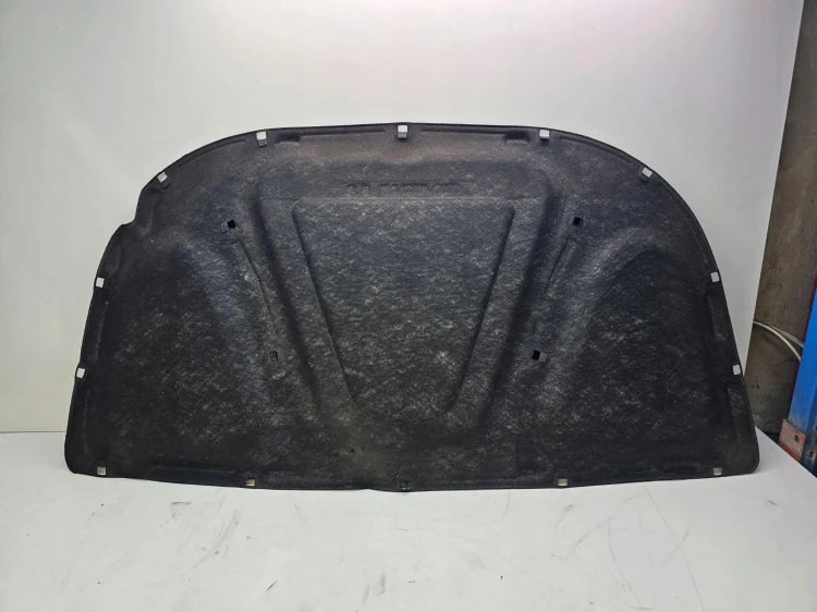 WYGŁUSZENIE MASKI AUDI A6 C6 4F0863825