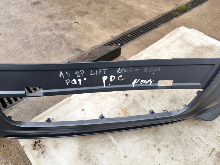 ZDERZAK PRZÓD AUDI A3 8P LIFT 2008-2012 PDC ,,NOWY,,