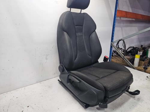 FOTEL STELAŻ PASAŻERA AUDI A3 8V SPORTBACK 5Q4881106D
