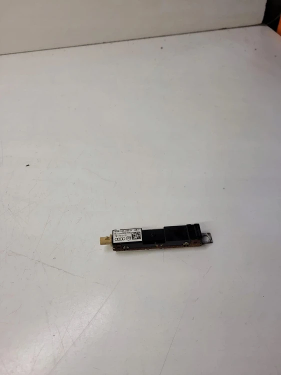 WZMACNIACZ ANTENOWY AUDI A6 C7 A7 4G8035225A