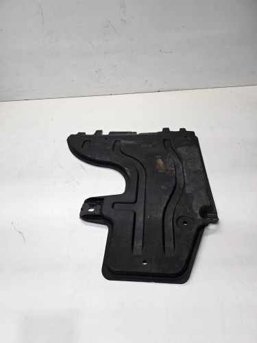 OSŁONA PŁYTA PODWOZIA LEWA AUDI A3 8V VW SEAT 5Q0825206L