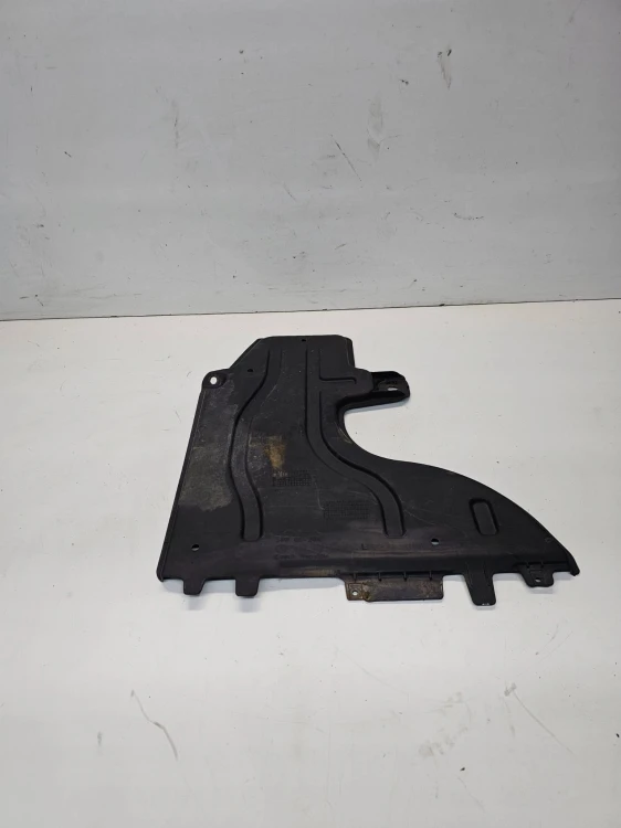 OSŁONA PŁYTA PODWOZIA LEWA AUDI A3 8V VW SEAT 5Q0825206L