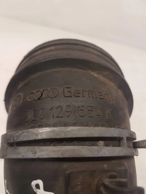 RURA WĄŻ POWIETRZA AUDI VW 3C0129654K