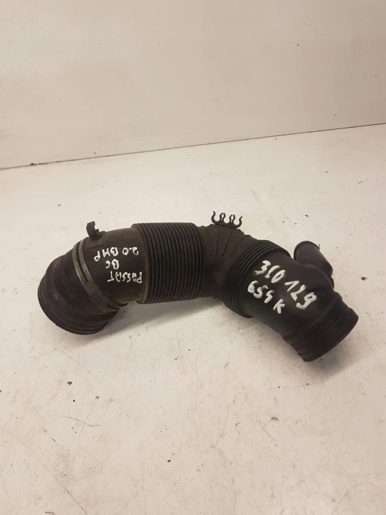 RURA WĄŻ POWIETRZA AUDI VW 3C0129654K