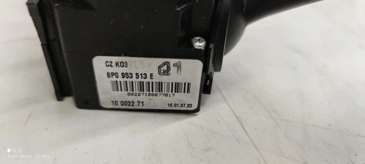 MANETKA KIERUNKOWSKAZÓW AUDI A3 LIFT 8P0953513E
