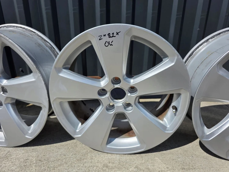 FELGA FELGI VW AUDI SEAT SKODA ITP 7.5J R17 ET43 8V0601025P Z*82* OK