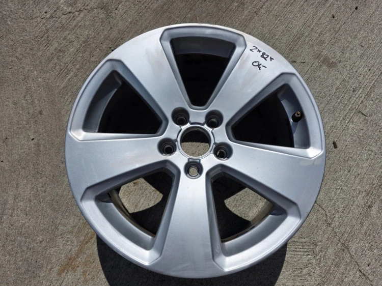FELGA FELGI VW AUDI SEAT SKODA ITP 7.5J R17 ET43 8V0601025P Z*82* OK