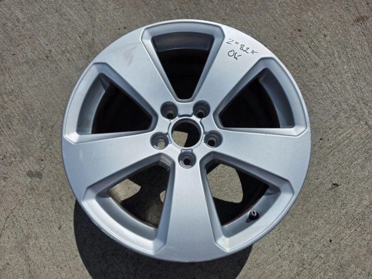 FELGA FELGI VW AUDI SEAT SKODA ITP 7.5J R17 ET43 8V0601025P Z*82* OK