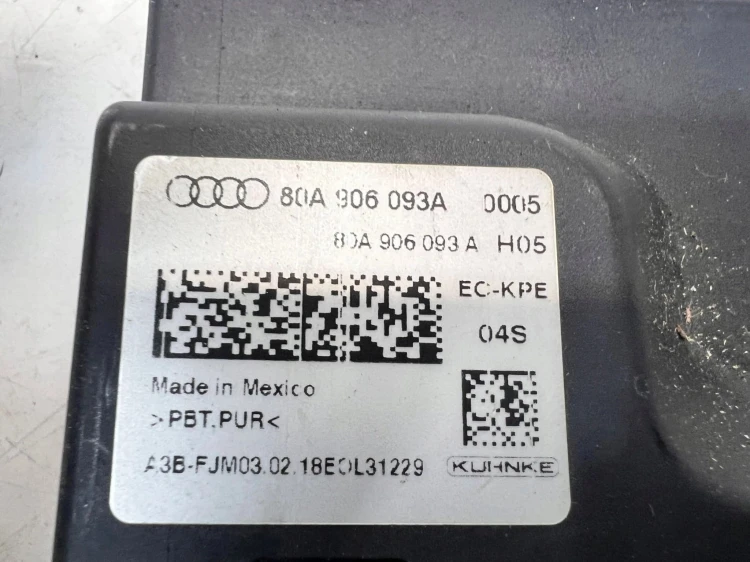 STEROWNIK POMPY PALIWA AUDI A3 Q3 Q5 80A906093A