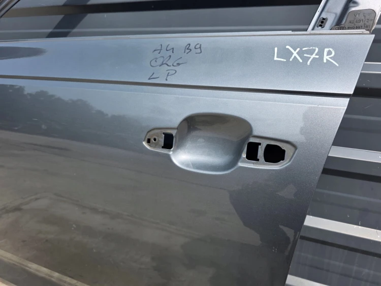 DRZWI LEWY PRZÓD AUDI A4 B9 LX7R SEDAN/ AVANT / KOMBI 2016-2019 ORYGINAŁ !!