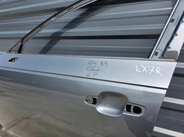 DRZWI LEWY PRZÓD AUDI A4 B9 LX7R SEDAN/ AVANT / KOMBI 2016-2019 ORYGINAŁ !!