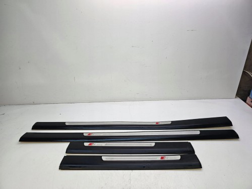 LISTWA LISTWY PROGOWE S-LINE KOMPLET AUDI A6 C6