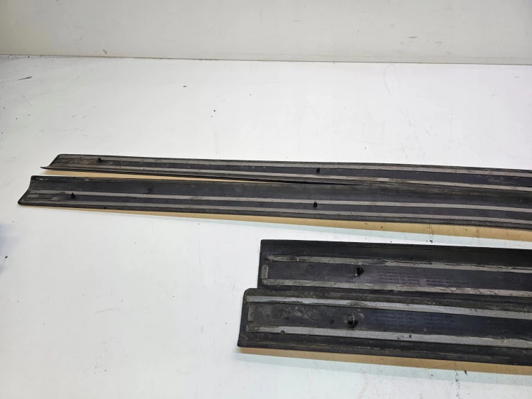 LISTWA LISTWY PROGOWE S-LINE KOMPLET AUDI A6 C6