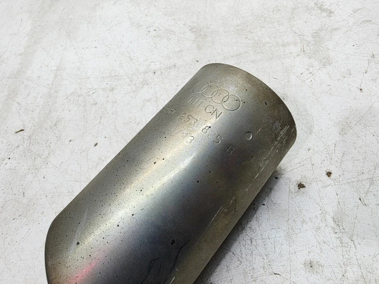 WYDECH KOŃCÓWKA TŁUMIKA AUDI Q3 8U 2.0 TDI 8U0253825B