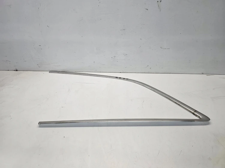 LISTWA SZYBY CHROM LEWY TYŁ AUDI Q7 4L 4L0853345