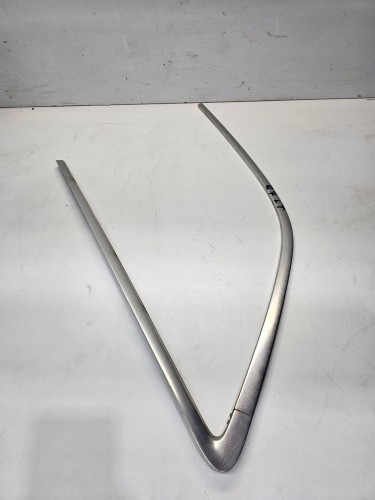 LISTWA SZYBY CHROM LEWY TYŁ AUDI Q7 4L 4L0853345