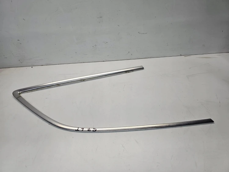 LISTWA SZYBY CHROM LEWY TYŁ AUDI Q7 4L 4L0853345