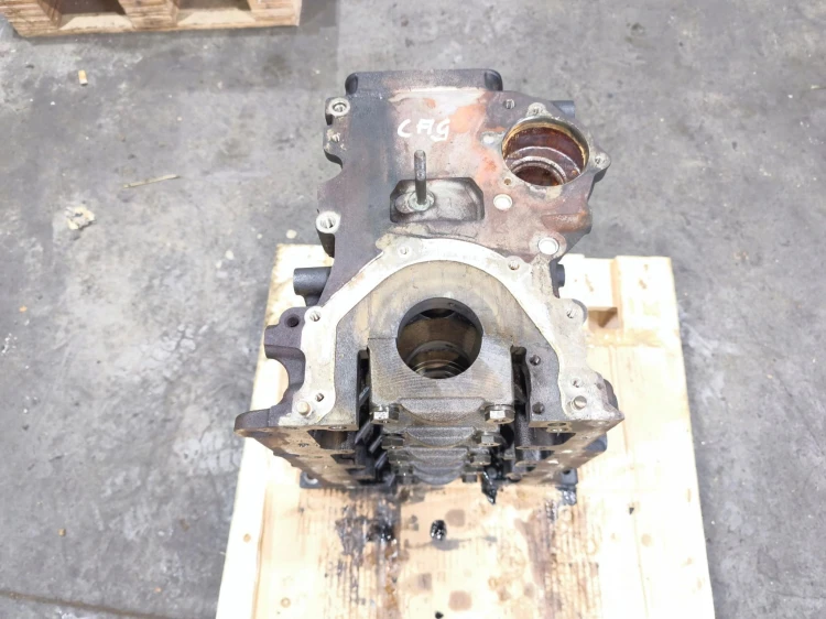 BLOK SILNIKA AUDI A4 B8 A5 8T 2.0 TDI CAG 03L023A