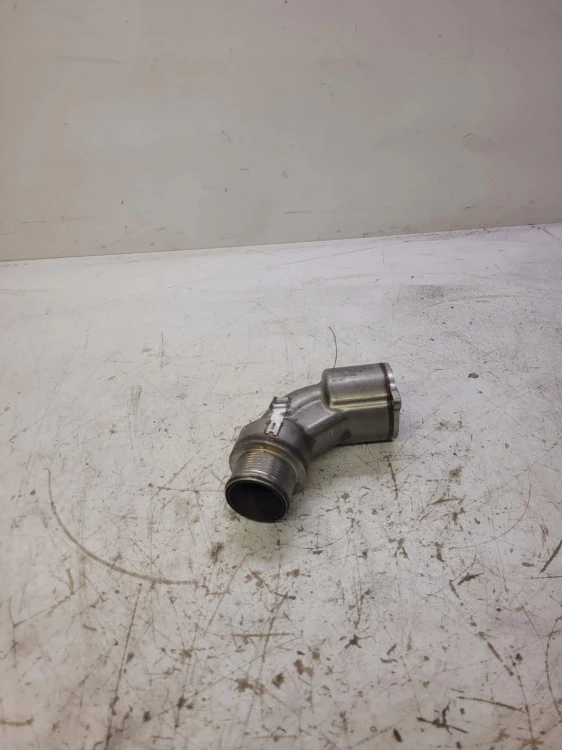 RURA TURBO INTERCOOLERA AUDI A4 B9 A5 04L131111AB